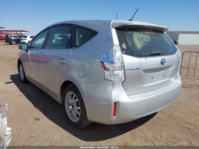 Toyota Prius V Two 2014 JTDZN3EU2EJ003764 Image 3
