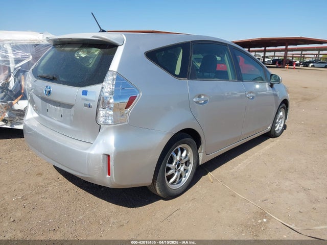 Toyota Prius V Two 2014 JTDZN3EU2EJ003764 Image 4