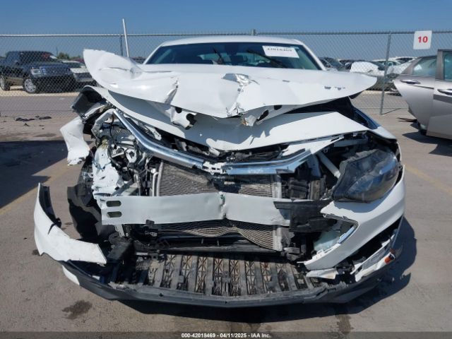 1G1ZG5ST9LF118260 Chevrolet Malibu Fwd Rs