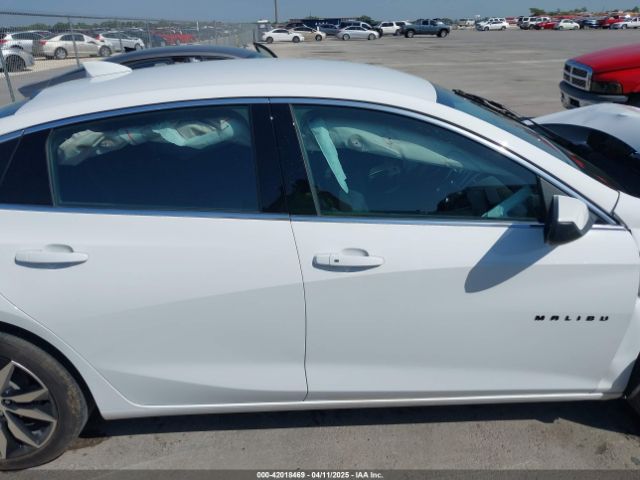 1G1ZG5ST9LF118260 Chevrolet Malibu Fwd Rs