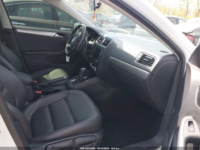 3VWDB7AJ8HM308339 Volkswagen Jetta 1.4t Se