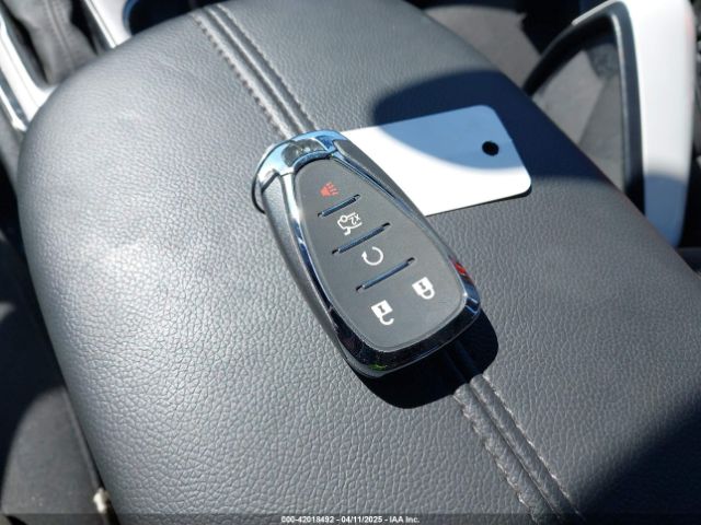 1G1ZD5ST6SF110561 Chevrolet Malibu Fwd 1lt