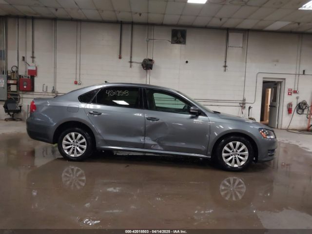1VWAT7A39FC040496 Volkswagen Passat 1.8t Wolfsburg Edition