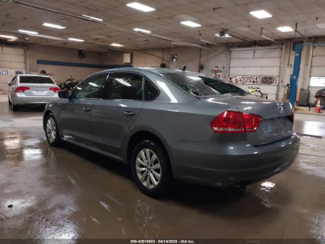 1VWAT7A39FC040496 Volkswagen Passat 1.8t Wolfsburg Edition