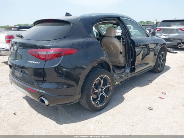 2020 ALFA ROMEO STELVIO ZASPAKBN8L7C95979 Photo 3