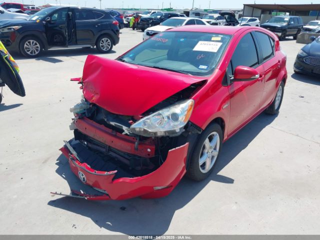 JTDKDTB34E1069314 Toyota Prius C Four