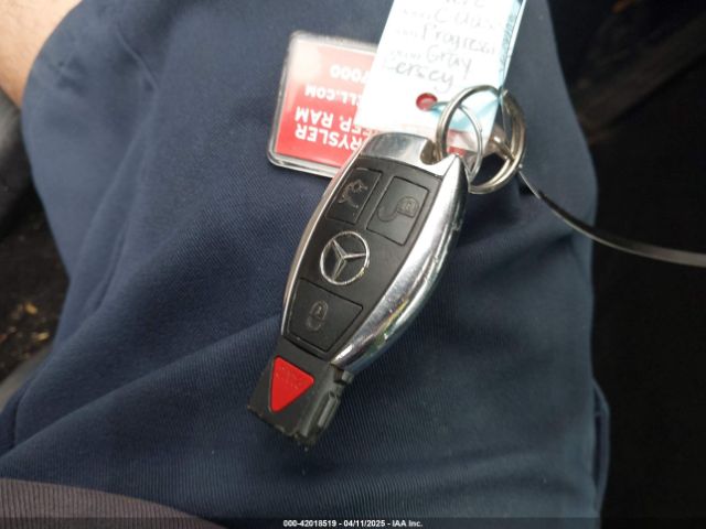 55SWF4JB4FU047637 Mercedes-Benz C 300 Luxury/sport