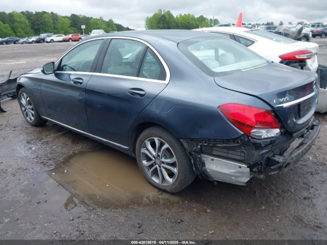 55SWF4JB4FU047637 Mercedes-Benz C 300 Luxury/sport