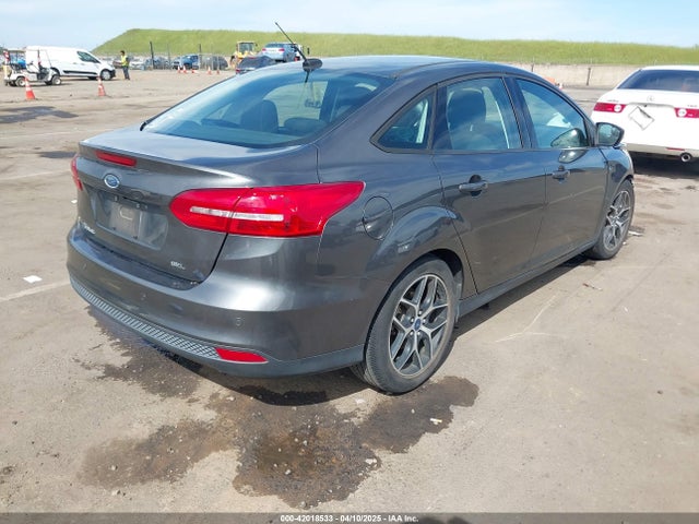 1FADP3H26JL313435 Ford FOCUS SEL