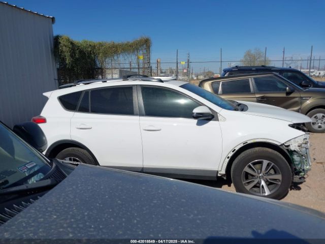 JTMRFREV5HJ123412 Toyota Rav4 Xle