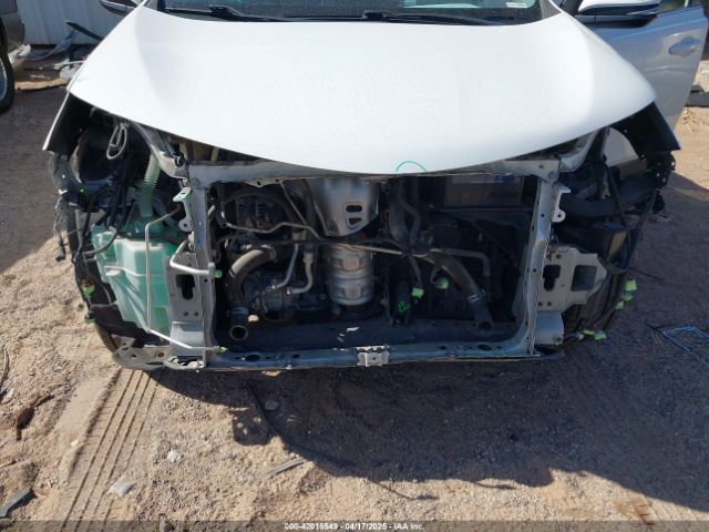 JTMRFREV5HJ123412 Toyota Rav4 Xle
