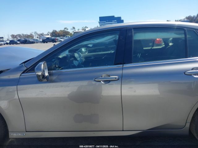 JTDAAAAA6PA009563 Toyota Mirai Xle