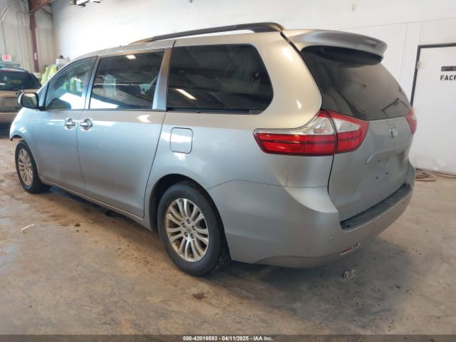 5TDYK3DCXFS534633 Toyota Sienna Xle 8 Passenger