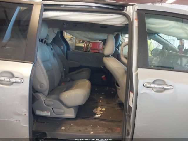 5TDYK3DCXFS534633 Toyota Sienna Xle 8 Passenger
