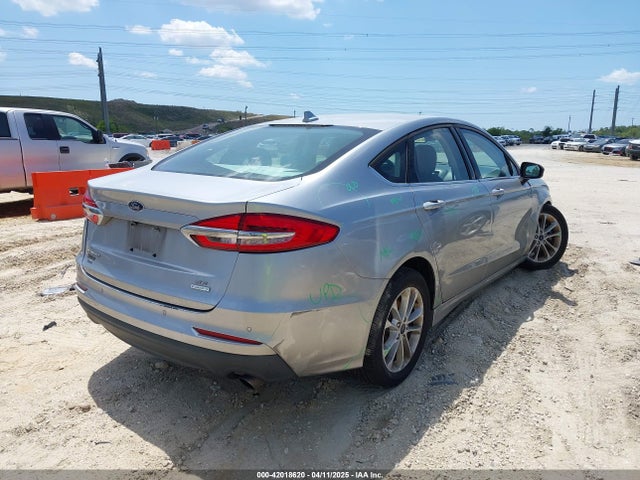 3FA6P0HD0LR150679 Ford FUSION SE