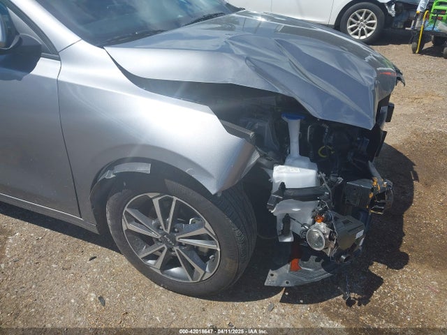 3KPF24AD2RE841318 KIA Forte Lxs