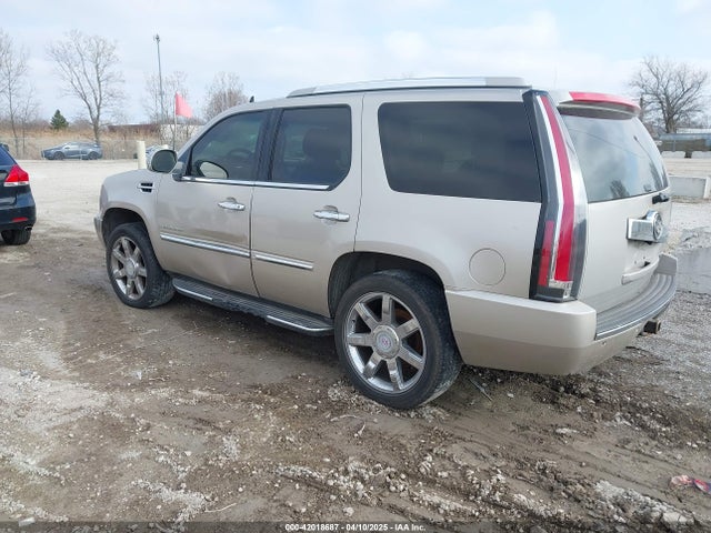 2008 CADILLAC ESCALADE 1GYFK63838R197367 Photo 2