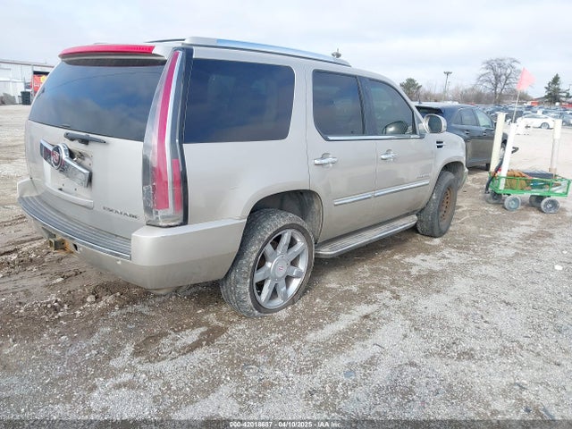 2008 CADILLAC ESCALADE 1GYFK63838R197367 Photo 3