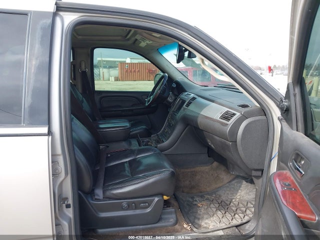 2008 CADILLAC ESCALADE 1GYFK63838R197367 Photo 4