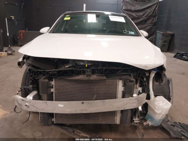 2019 MERCEDES-BENZ A 220 WDD3G4FB7KW022043 Photo 5