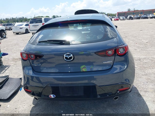Mazda Mazda3 2.5 S Carbon Edition 2023 JM1BPALM2P1606784 Image 16