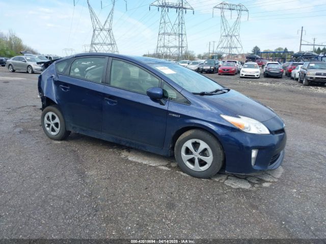 JTDKN3DU8E0374209 Toyota Prius Three