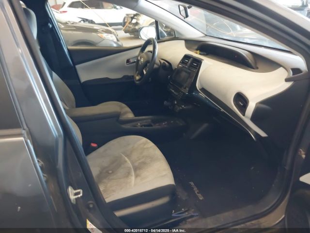 JTDKBRFU8G3021284 Toyota Prius Two
