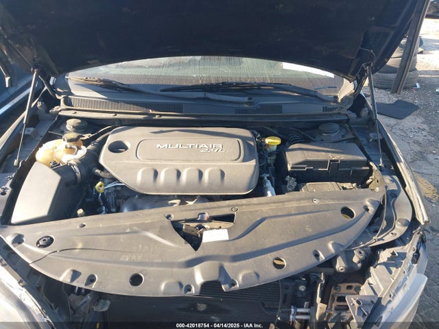 1C3CCCAB8FN729529 Chrysler 200 Limited
