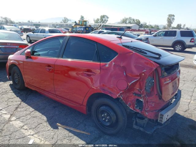 JTDKN3DU6E1757821 Toyota Prius Three