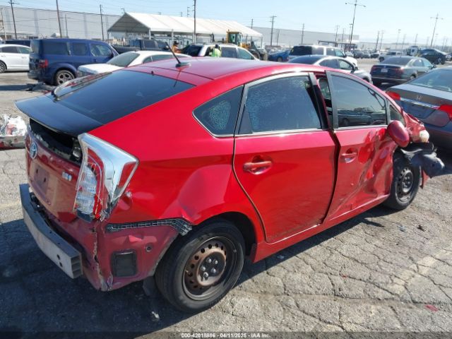JTDKN3DU6E1757821 Toyota Prius Three