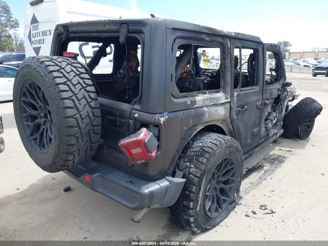 1C4HJXFN7LW131083 Jeep 2020