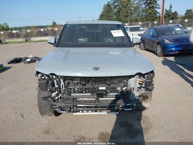 Rivian R1t Adventure 2022 7FCTGAAA5NN007018 Image 13
