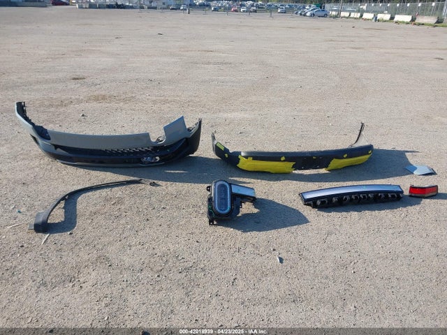 Rivian R1t Adventure 2022 7FCTGAAA5NN007018 Image 12