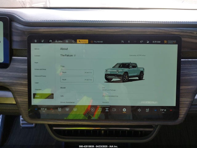 Rivian R1t Adventure 2022 7FCTGAAA5NN007018 Image 19