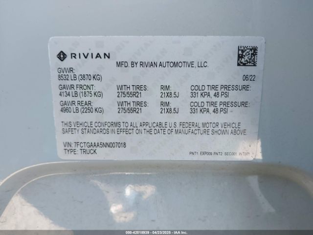2022 RIVIAN R1T 7FCTGAAA5NN007018 Photo 8