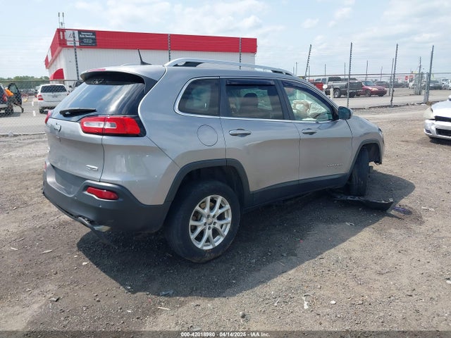 1C4PJMCS2GW267423 Jeep Cherokee Latitude