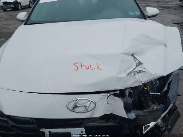 5NPLM4AG6PH109998 Hyundai ELANTRA SEL