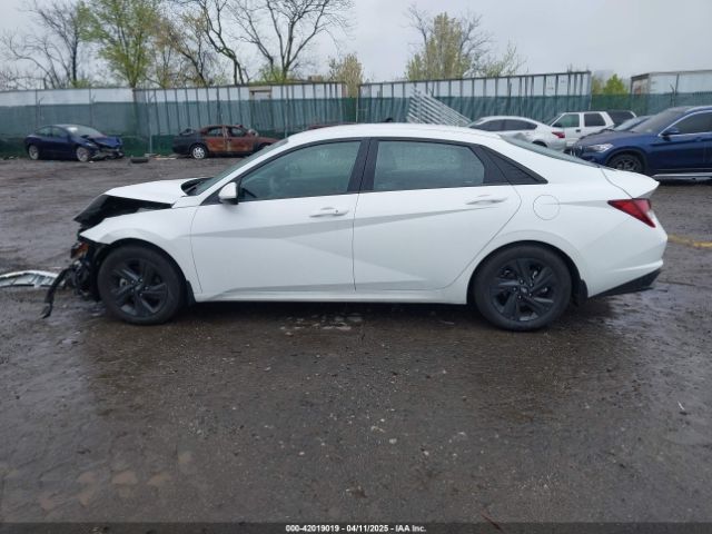 5NPLM4AG6PH109998 Hyundai ELANTRA SEL
