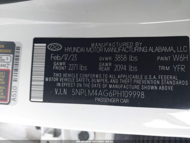 5NPLM4AG6PH109998 Hyundai ELANTRA SEL