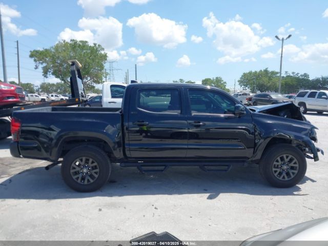 3TYAX5GN3NT057428 Toyota Tacoma Sr5