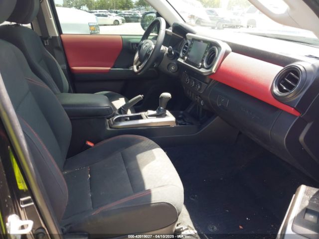 3TYAX5GN3NT057428 Toyota Tacoma Sr5