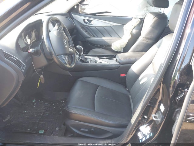JN1BV7AR2EM705059 Infiniti Q50 Premium