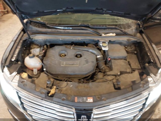 5LMCJ2D94HUL61565 Lincoln MKC SELECT