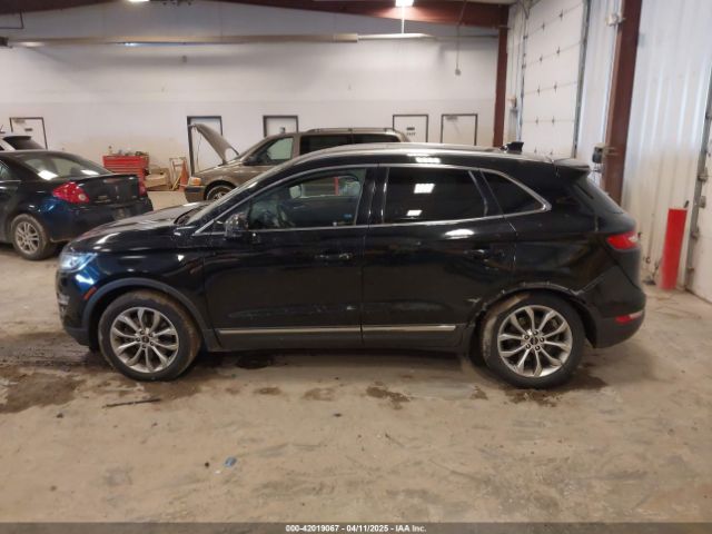 5LMCJ2D94HUL61565 Lincoln MKC SELECT