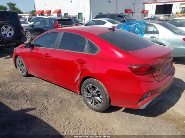 3KPF24AD0NE462828 KIA Forte Lxs