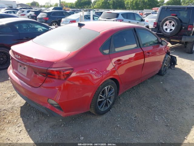 3KPF24AD0NE462828 KIA Forte Lxs
