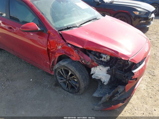 3KPF24AD0NE462828 KIA Forte Lxs