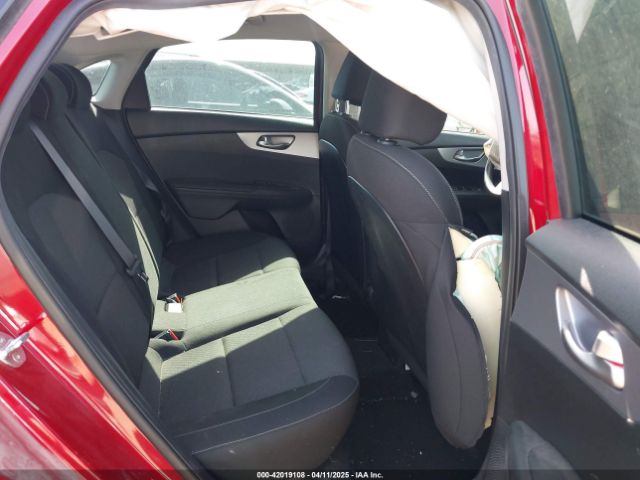 3KPF24AD0NE462828 KIA Forte Lxs