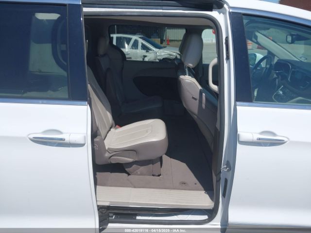 2C4RC1BGXHR759030 Chrysler Pacifica Touring-l
