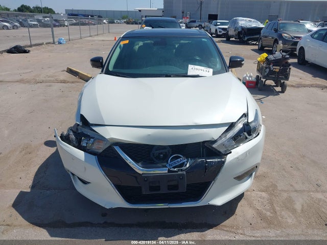 1N4AA6AP7JC407352 Nissan Maxima 3.5 Platinum